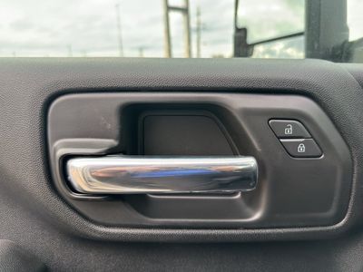 2026 Chevrolet Silverado 2500 HD — photo 15 view