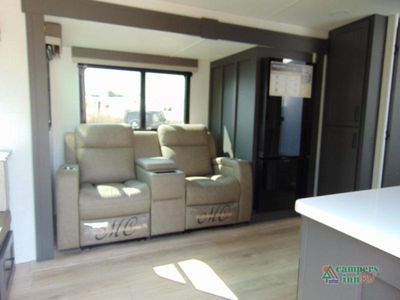 2026 Forest River RV Rockwood Ultra Lite — photo 10 view