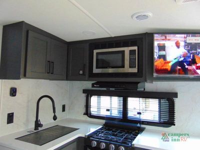 2026 Forest River RV Rockwood Ultra Lite — photo 28 view