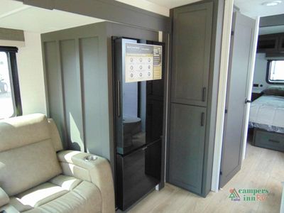 2026 Forest River RV Rockwood Ultra Lite — photo 15 view