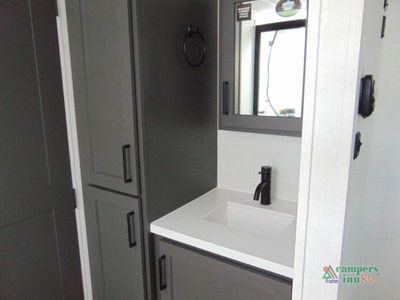 2026 Forest River RV Rockwood Ultra Lite — photo 38 view