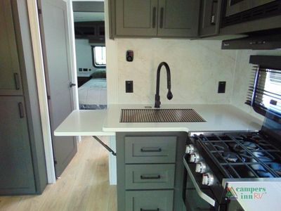 2026 Forest River RV Rockwood Ultra Lite — photo 25 view