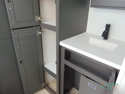 2026 Forest River RV Rockwood Ultra Lite — photo 40 view