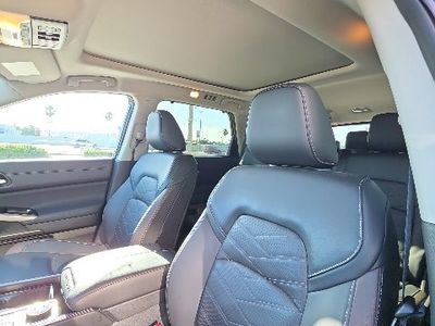 2025 Nissan Pathfinder - Photo 14