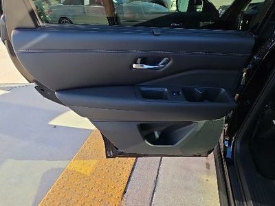 2025 Nissan Pathfinder - Photo 23
