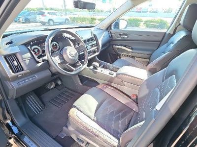 2025 Nissan Pathfinder - Photo 12