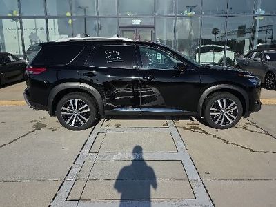2025 Nissan Pathfinder - Photo 3