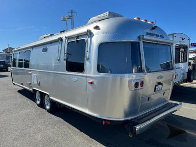2019 Airstream Classic - Photo 5