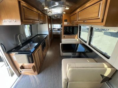 2019 Airstream Classic - Photo 7