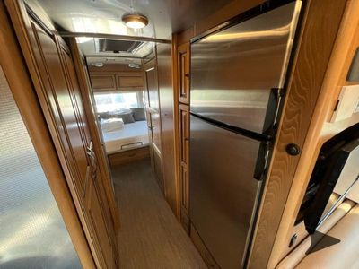 2019 Airstream Classic - Photo 14