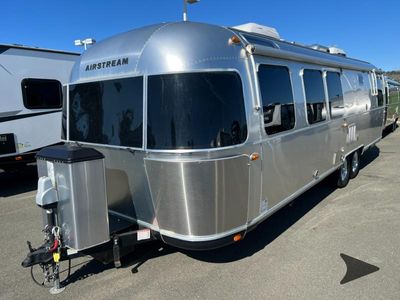 2019 Airstream Classic - Photo 3