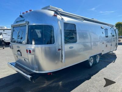 2019 Airstream Classic - Photo 4