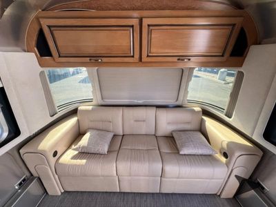 2019 Airstream Classic - Photo 13
