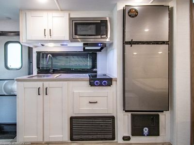 2026 Gulf Stream BTouring Cruiser - Photo 15