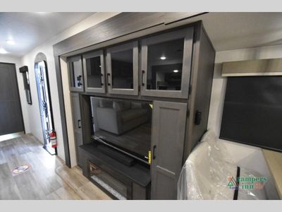 2025 Venture RV SportTrek Touring Edition - Photo 33