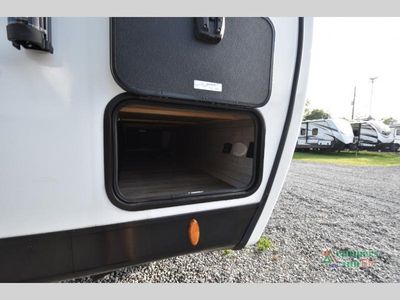 2025 Venture RV SportTrek Touring Edition - Photo 18