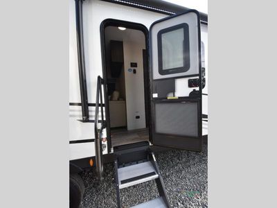 2025 Venture RV SportTrek Touring Edition - Photo 21