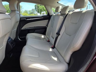 2017 Ford Fusion - Photo 18