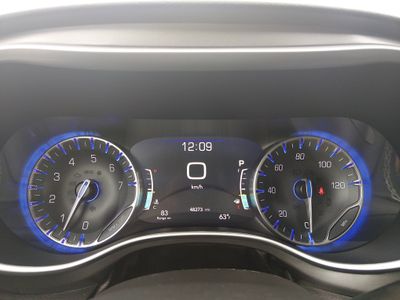2024 Chrysler Pacifica — photo 14 view