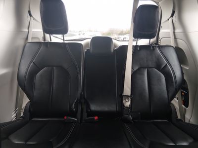 2024 Chrysler Pacifica — photo 17 view