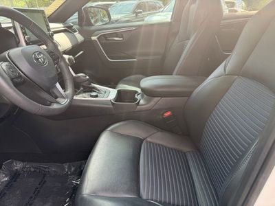 2022 Toyota RAV4 Hybrid - Photo 16