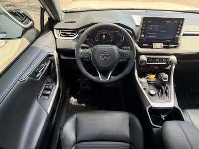 2022 Toyota RAV4 Hybrid - Photo 11