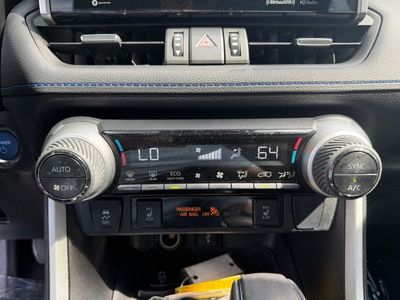 2022 Toyota RAV4 Hybrid - Photo 23