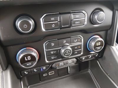 2024 Chevrolet Tahoe — photo 21 view