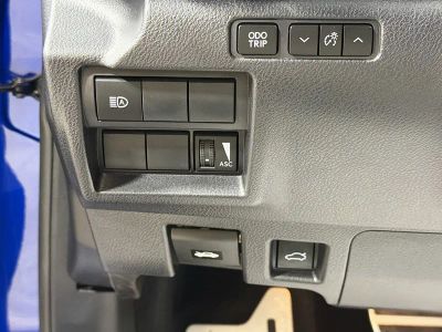 2023 Lexus IS — photo 33 view
