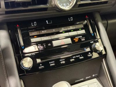 2023 Lexus IS — photo 32 view