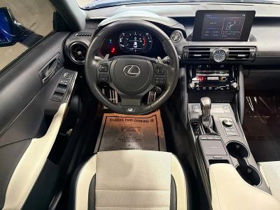 2023 Lexus IS — photo 16 view