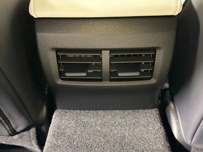 2023 Lexus IS — photo 19 view