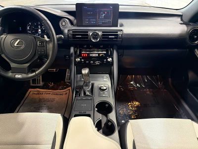 2023 Lexus IS — photo 18 view
