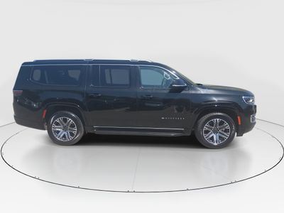 2024 Jeep Wagoneer L — photo 8 view