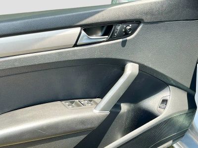 2020 Volkswagen Passat — photo 17 view