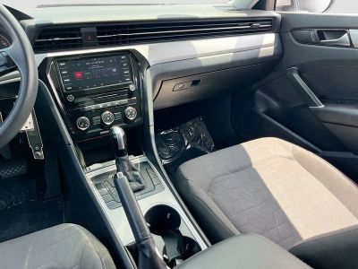 2020 Volkswagen Passat — photo 21 view