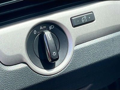 2020 Volkswagen Passat — photo 10 view