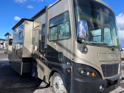2008 Tiffin Motorhomes Allegro Bay — side profile view