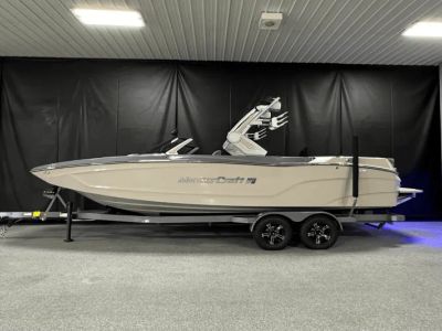 2025 Mastercraft XT24 - Photo 3