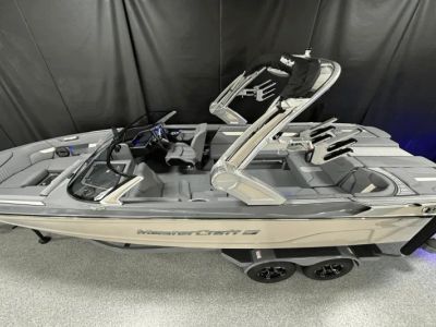 2025 Mastercraft XT24 - Photo 4