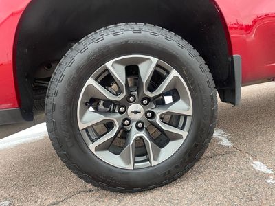 2024 Chevrolet Silverado 1500 — photo 12 view