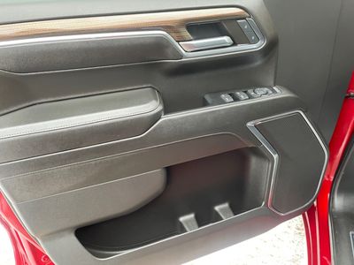 2024 Chevrolet Silverado 1500 — photo 11 view
