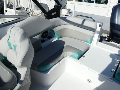 2026 Hurricane SunDeck 2486 OB - Photo 11