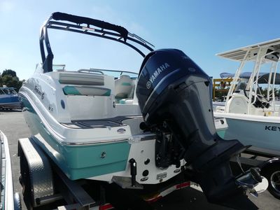 2026 Hurricane SunDeck 2486 OB - Photo 3