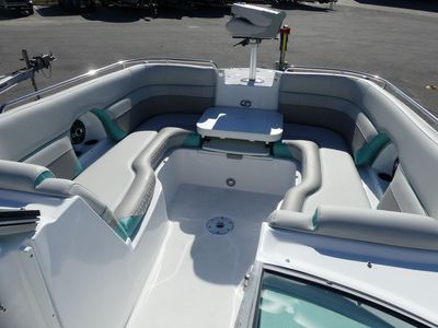 2026 Hurricane SunDeck 2486 OB - Photo 15