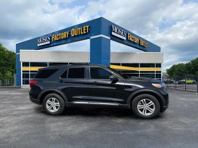 2023 Ford Explorer — rear three-quarter view