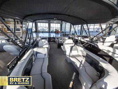 2026 Barletta Boats 22QC — engine compartment view