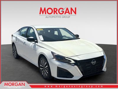 2025 Nissan Altima - Photo 1