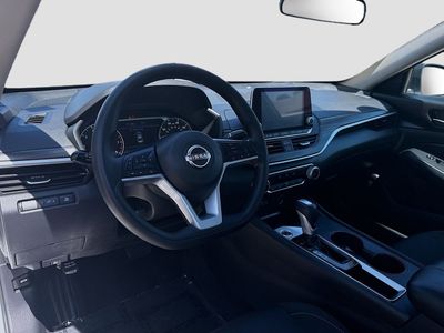 2025 Nissan Altima - Photo 9