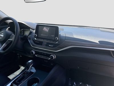 2025 Nissan Altima - Photo 31